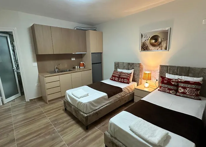 Cozy Centrally Located Room For Two 1, 10 Min Walk From City Center