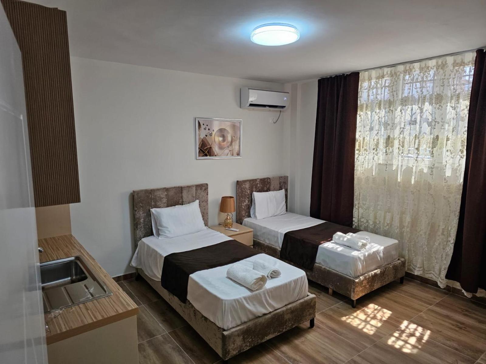 Appartamento Cozy Centrally Located For Two 1, 10 Min Walk From Center *